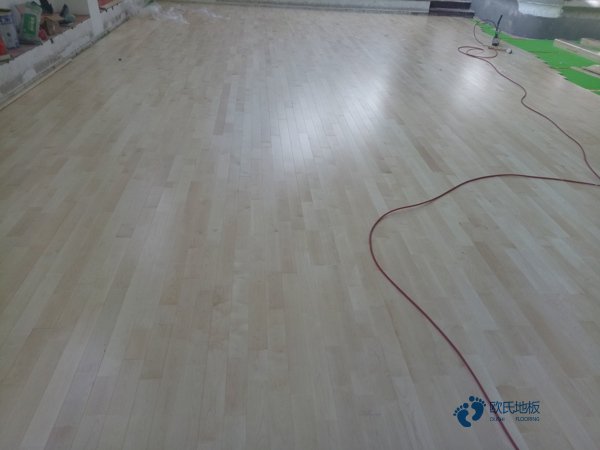 運動木地板表面刮痕如何處理