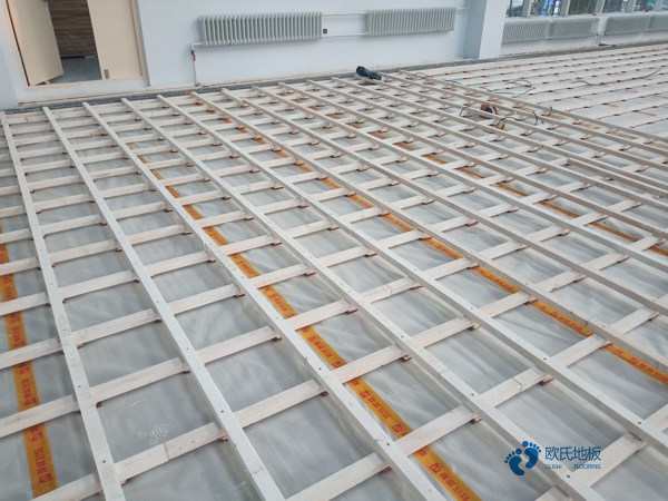 國(guó)標(biāo)運(yùn)動(dòng)籃球木地板價(jià)格表