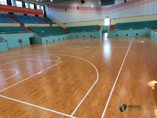 定做運(yùn)動(dòng)場地地板哪個(gè)牌子環(huán)保3