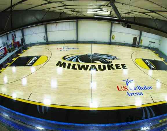 較好的運(yùn)動籃球木地板價(jià)目表