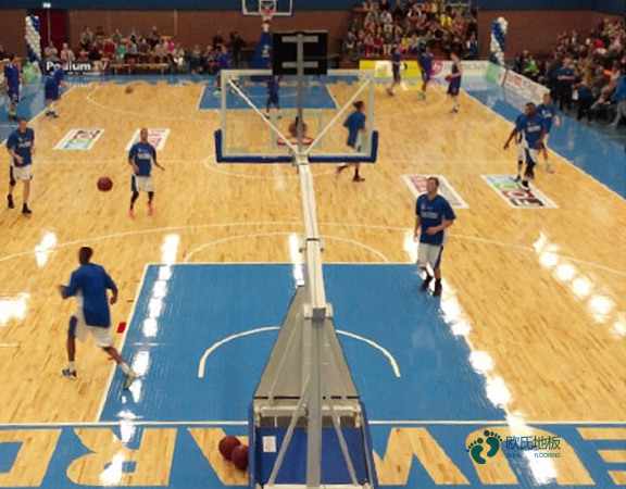 較好的運(yùn)動籃球木地板價(jià)目表