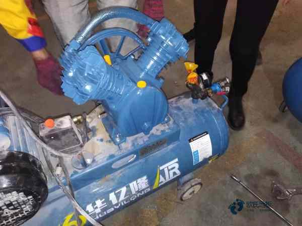 體育籃球館專用耐磨實木地板2