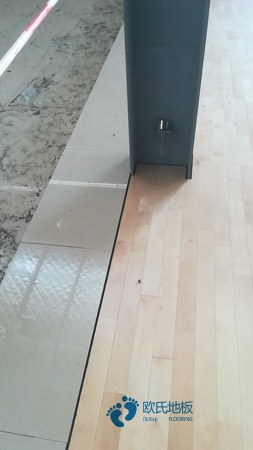 25厚籃球場館地板哪個牌子好1