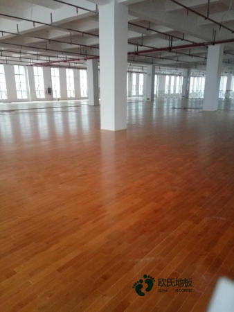 楓樺木運(yùn)動(dòng)籃球木地板價(jià)錢