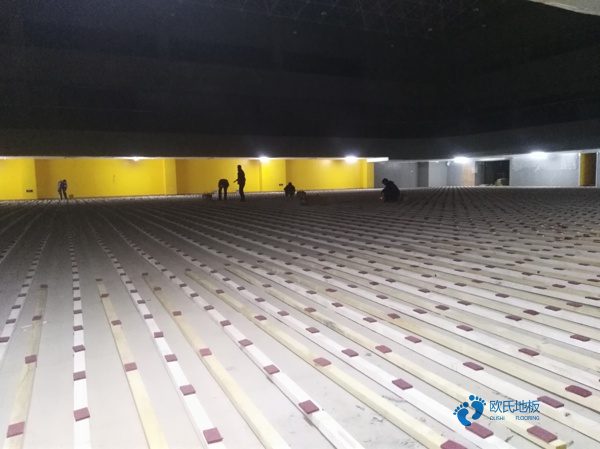 20厚運(yùn)動場館地板較好的3