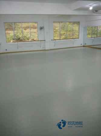 室內(nèi)籃球館木地板多少錢一平方1