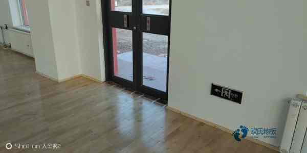 國標運動體育木地板施工步驟3